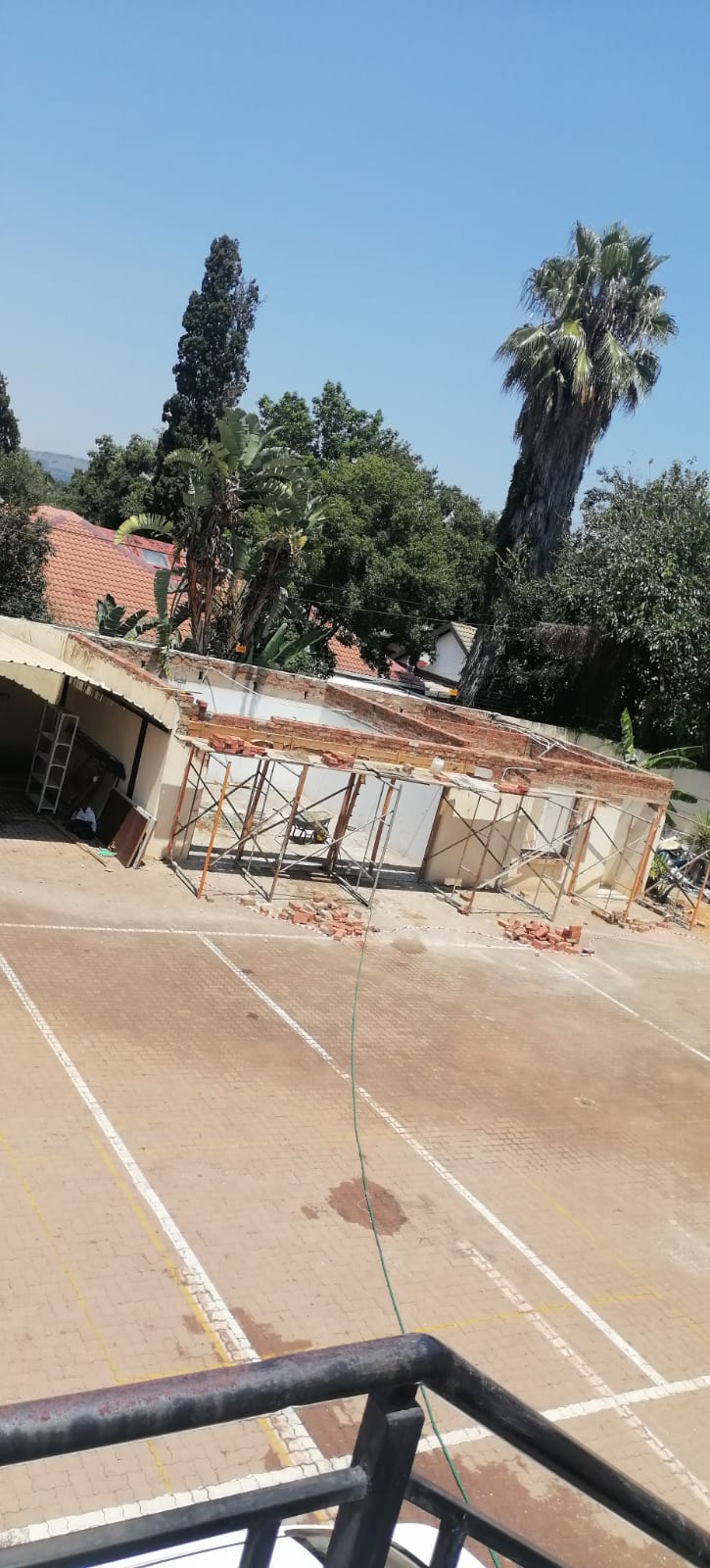 Controlled demolition & site clearance